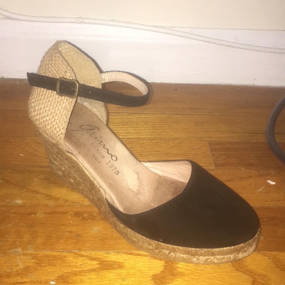 Black toed espadrilles
